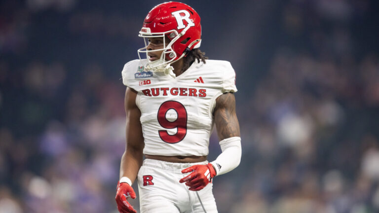34. Ian Strong - Rutgers Scarlet Knights