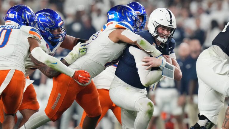 26. Andrew Simpson, LB