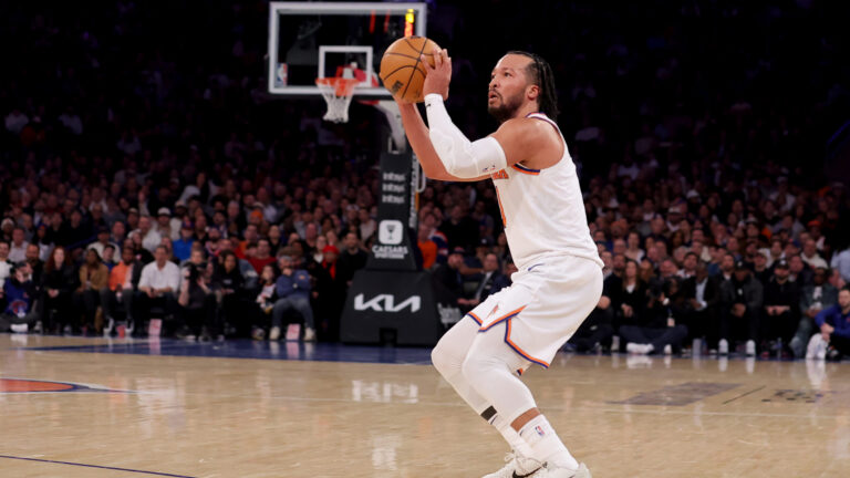 3) Eastern Conference Round 1: No. 6 Pistons vs. No. 3 Knicks
