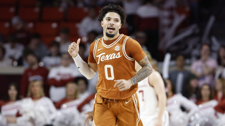 24) Texas Longhorns