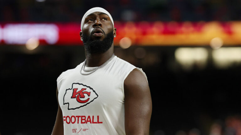 104. Charles Omenihu, EDGE