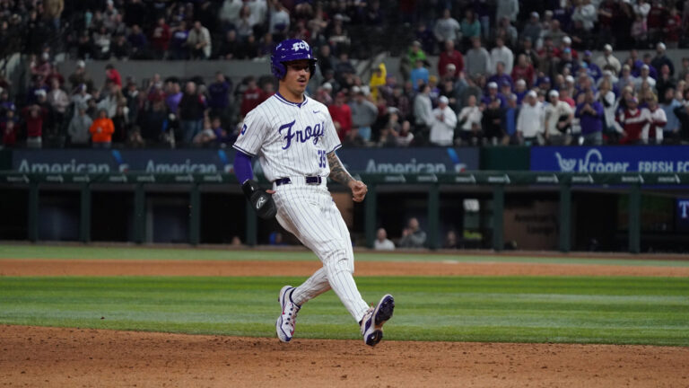 25) TCU Horned Frogs