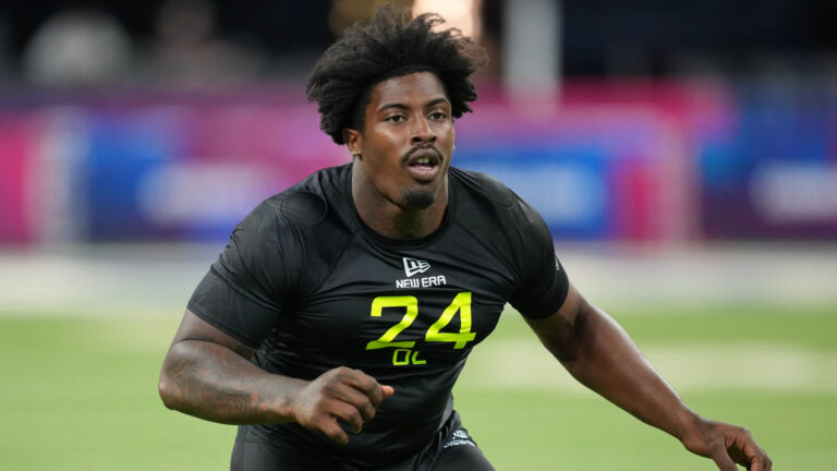 43. San Francisco 49ers (6-11)