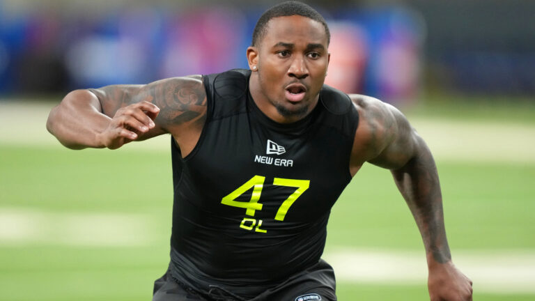 43. San Francisco 49ers (6-11)