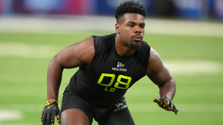 17. Jay Higgins - Iowa Hawkeyes