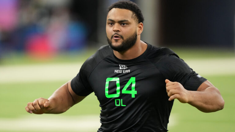 17. Logan Brown - Kansas Jayhawks