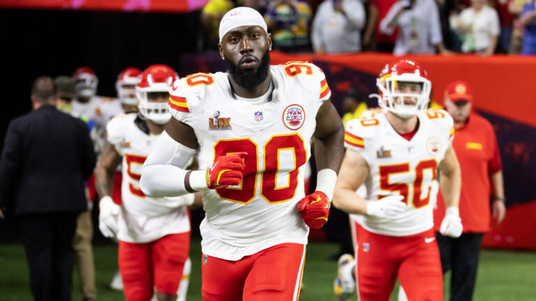104. Charles Omenihu, EDGE