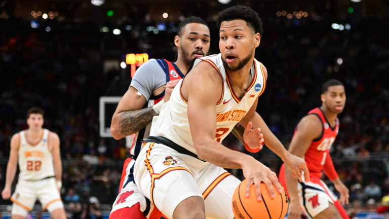 13) Iowa State Cyclones