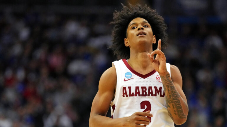 11) Alabama Crimson Tide