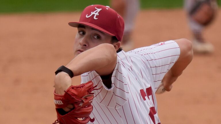 12) Alabama Crimson Tide
