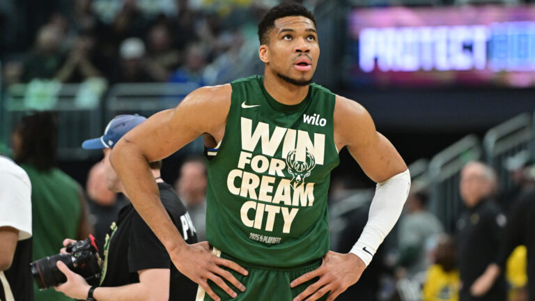 10) Giannis Antetokounmpo, Milwaukee Bucks