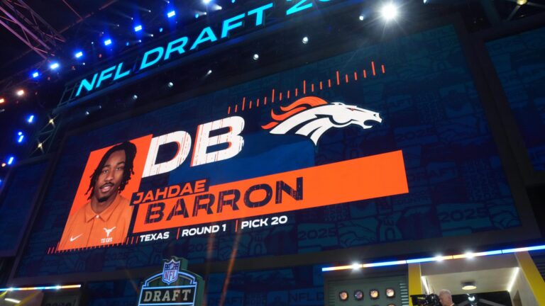 10) Denver Broncos