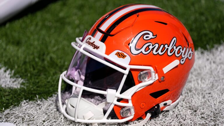 46. Wendell Gregory, LB