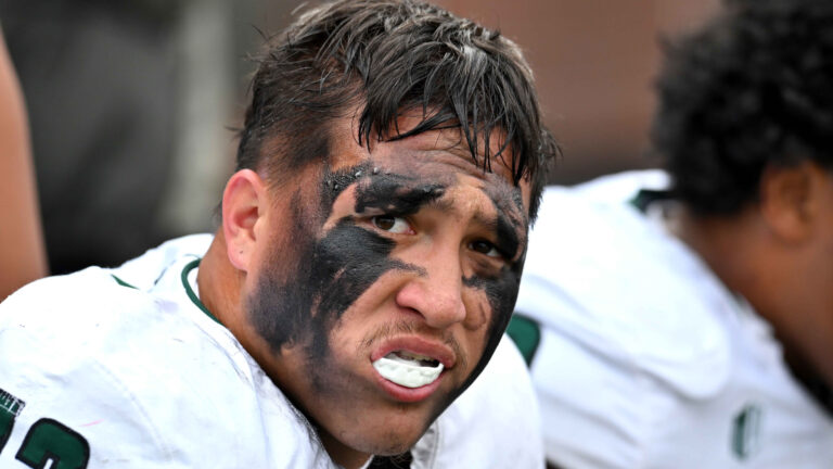 35. Micah Alejado - QB - Hawaii Warriors
