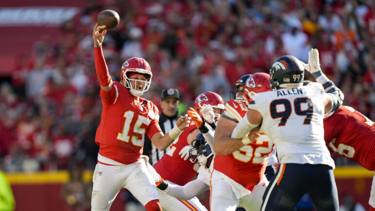5) Denver Broncos vs. Kansas City Chiefs - Week 17