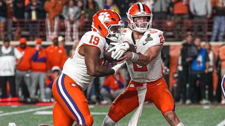 2. Clemson Tigers
