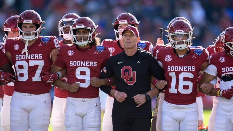2) Oklahoma Sooners