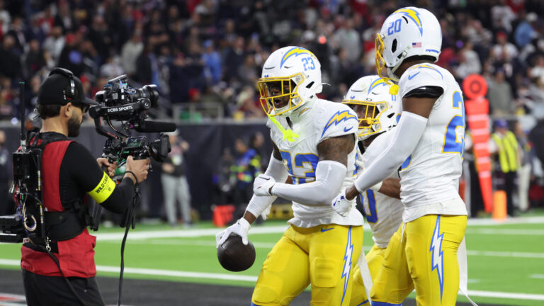 Los Angeles Chargers - Week 15 at Kansas City Chiefs