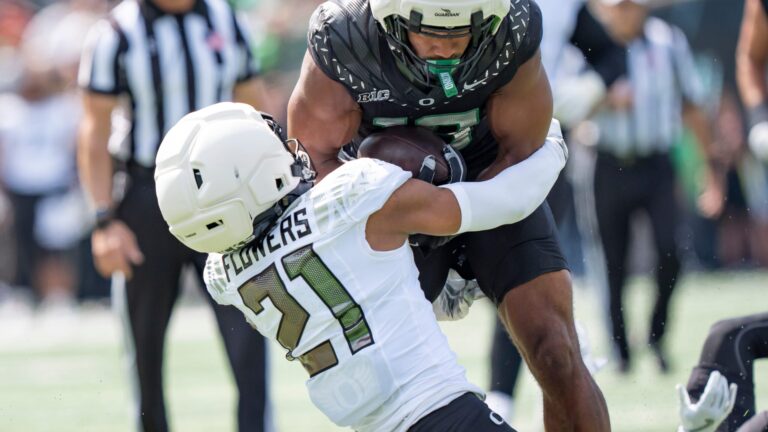 65) Aaron Flowers, Oregon