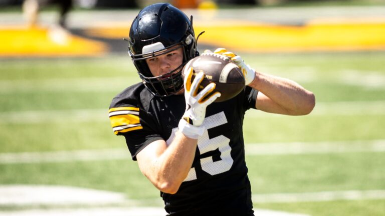 69. Reece Vander Zee - Iowa Hawkeyes