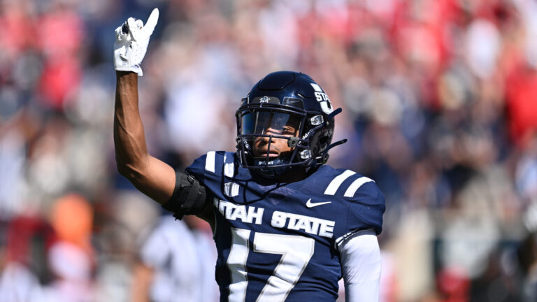 37) CB Avante Dickerson, Utah State