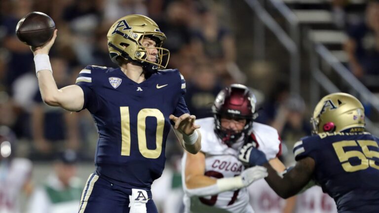 98. Ben Finley - Akron Zips