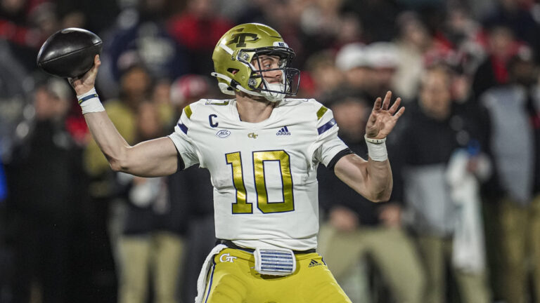 5) Georgia Tech Yellow Jackets