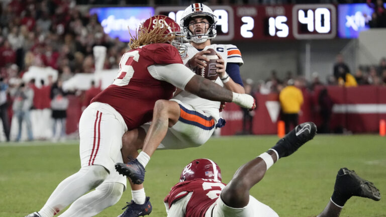 12. Tim Keenan III - Alabama Crimson Tide