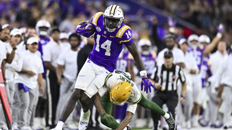 30) Trey'Dez Green, LSU