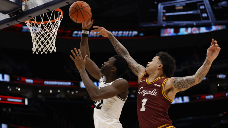 147) G Jayden Dawson, Loyola Chicago --> Kansas