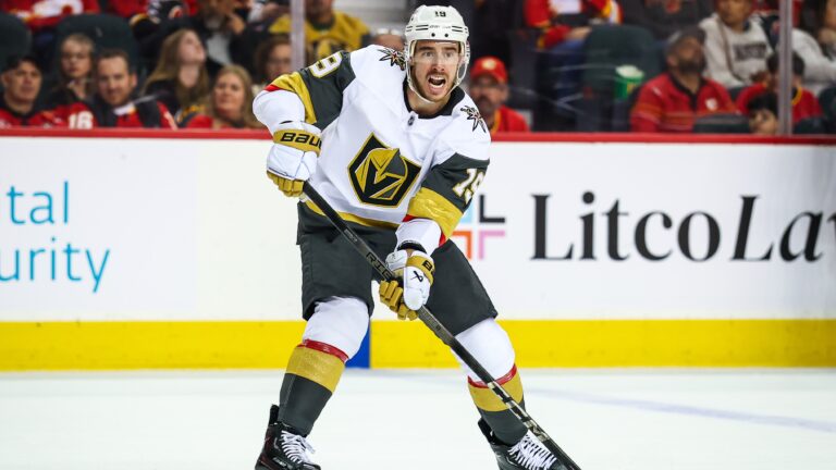 25. Reilly Smith