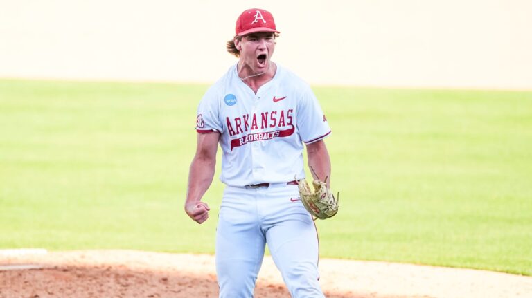 Arkansas Dominates Tennessee in SEC Heavyweight Clash