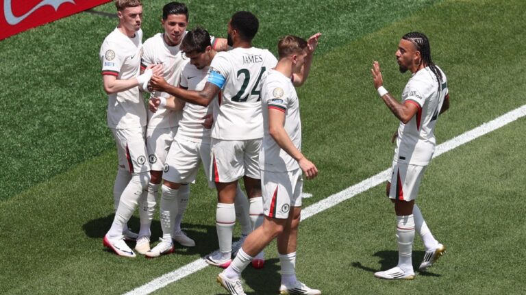Quarterfinal: Chelsea over SE Palmeiras