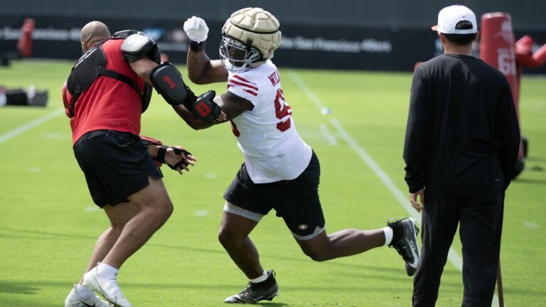 9. DE Mykel Williams