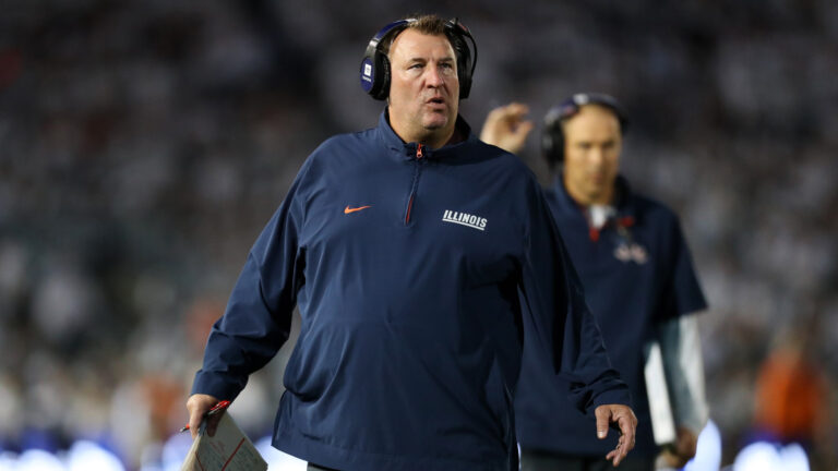 6) Illinois Fighting Illini
