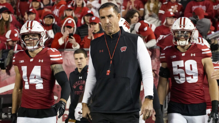 13) Wisconsin Badgers