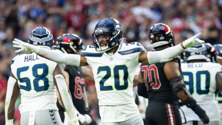 10. Julian Love, Seattle Seahawks