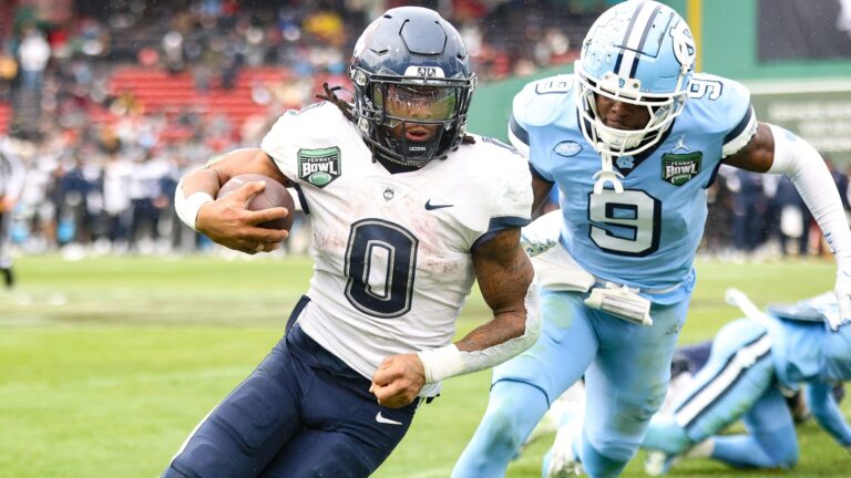 125. Cam Edwards - UConn Huskies