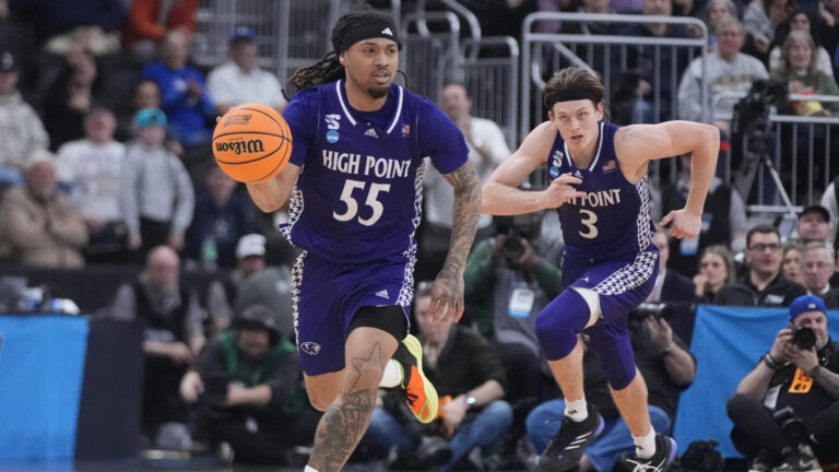 76) G Bobby Pettiford, High Point
