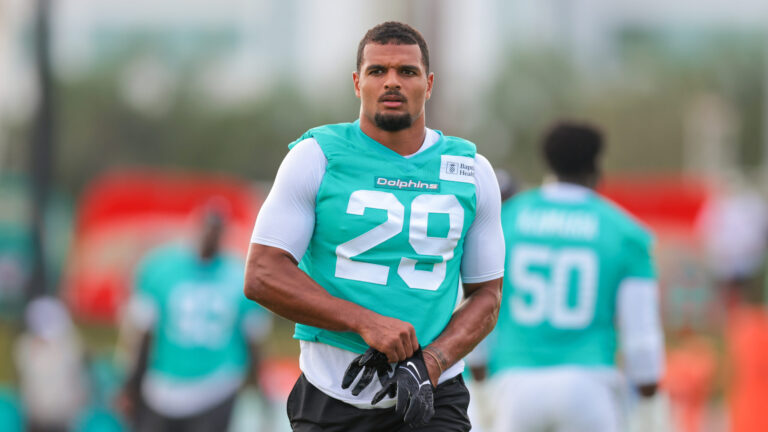 14. Minkah Fitzpatrick, Miami Dolphins