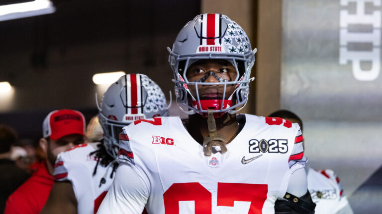 15. DE Kenyatta Jackson