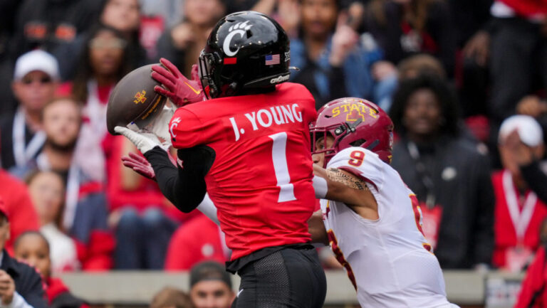86) Jordan Young, Arkansas