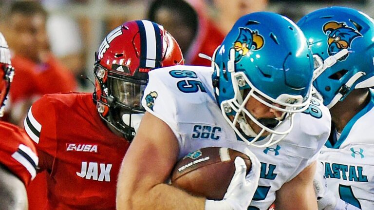 92) TE Kendall Karr, Coastal Carolina