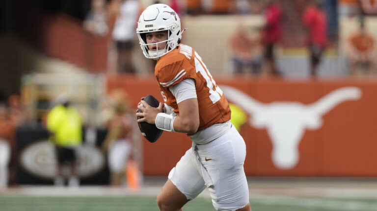 1) Texas Longhorns