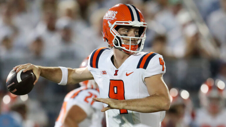 12) Illinois Fighting Illini