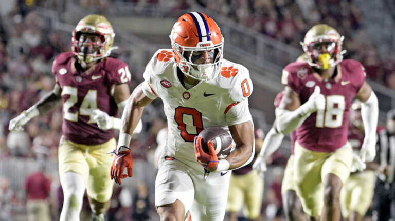 2 Seed: Clemson Tigers (ACC Champ)