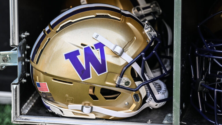 122) Alex McLaughlin, Washington