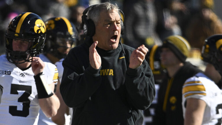 22) Iowa Hawkeyes