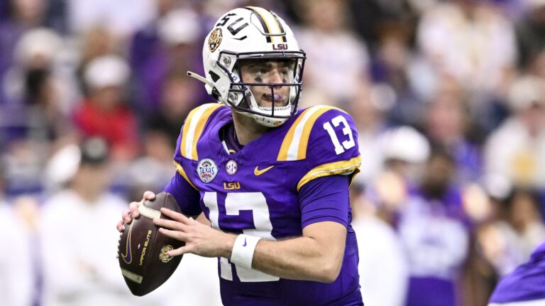 12) LSU Tigers
