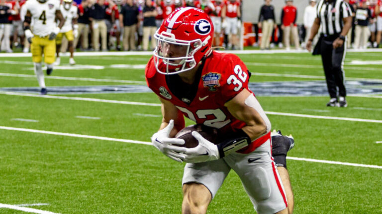 4) Cash Jones